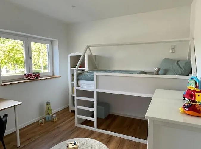 Alte Zahnstation Holiday home Laussnitz